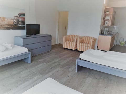 BoLA Ferienwohnung 8 Hamburg-Wandsbek 3 Betten, Küche, Bad Apartment in Hamburg