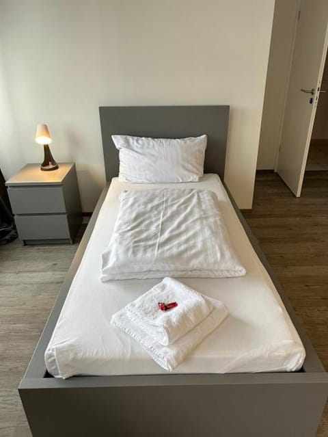 BoLA Ferienwohnung 11 Hamburg Wandsbek 3 Betten Bad & Küche extern alleinige Nutzung Apartment in Hamburg