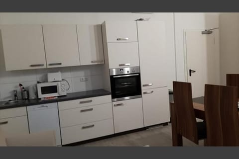 BoLA Ferienwohnung 41 Hamburg Wandsbek 3 Betten, 3 SZ, Küche, Bad extern alleinige Nutzung Apartment in Hamburg