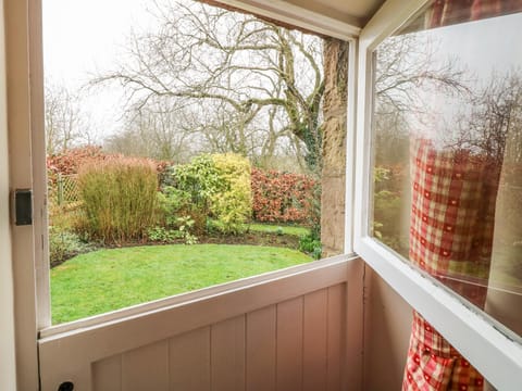 Barn Croft Cottage House in Derbyshire Dales District