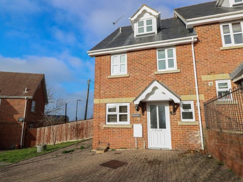 Hurst View House in Freshwater