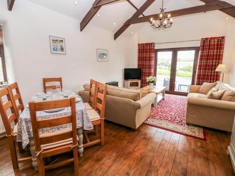 Potters Barn House in Wales