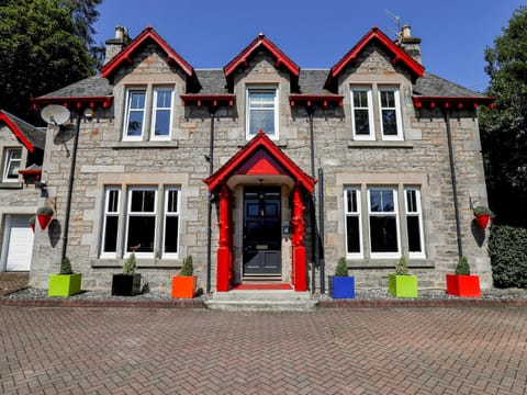 Roseburn House in Pitlochry