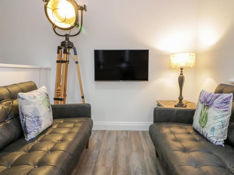 Penthouse St Mary's Church Apartment in England