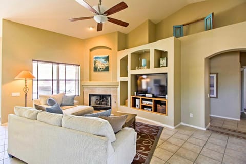 Tucson Home with Pool and Santa Catalina Mtn Views House in Casas Adobes