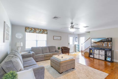 Breezy Ocean City Home Walk to Beach and Boardwalk! House in Ocean City