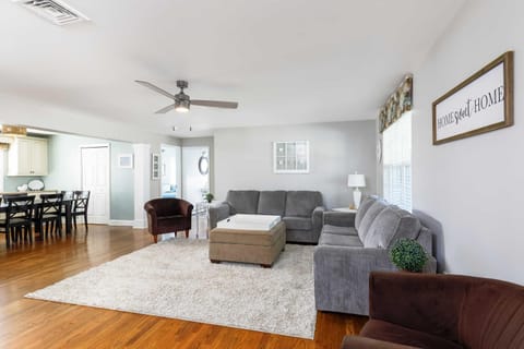 Breezy Ocean City Home Walk to Beach and Boardwalk! House in Ocean City