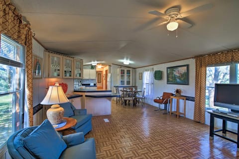 Quiet Utopia Cabin with Deck and Mountain Views! Cabin in Rio Grande