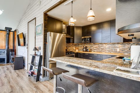 Quiet Alma Home with Deck - 20 Mi to Breckenridge! House in Alma