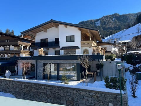 Property building, Winter