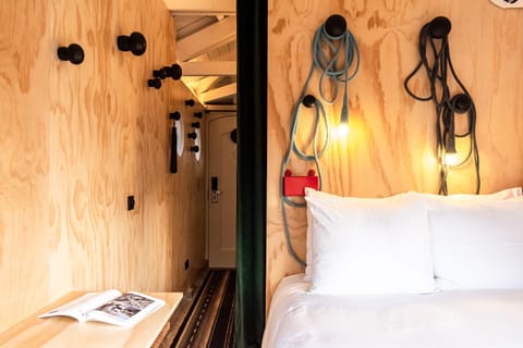 Bed, Photo of the whole room, Seating area, Bedroom