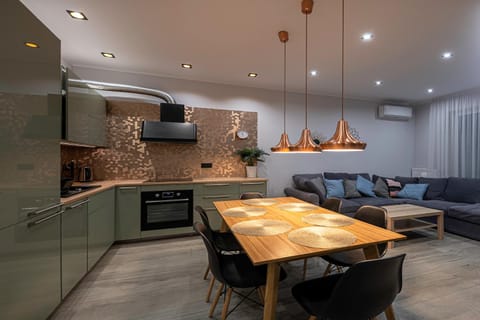 Kitchen or kitchenette, Living room, Dining area