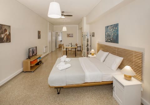 Dining area, Bedroom