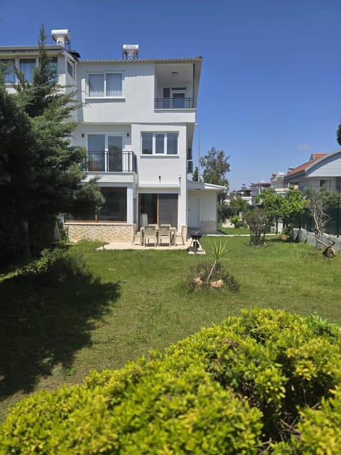 Property building, Facade/entrance, Garden view