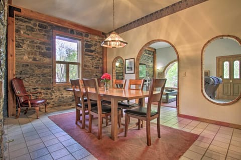 Historic Helena Retreat - Near Dtwn and Mt Helena! House in Helena