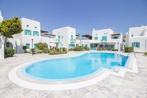 Property building, Pool view, Swimming pool, Swimming pool