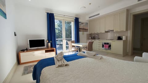 Porto Montenegro Zeta 102 - Cozy Studio Inn in Kotor Municipality