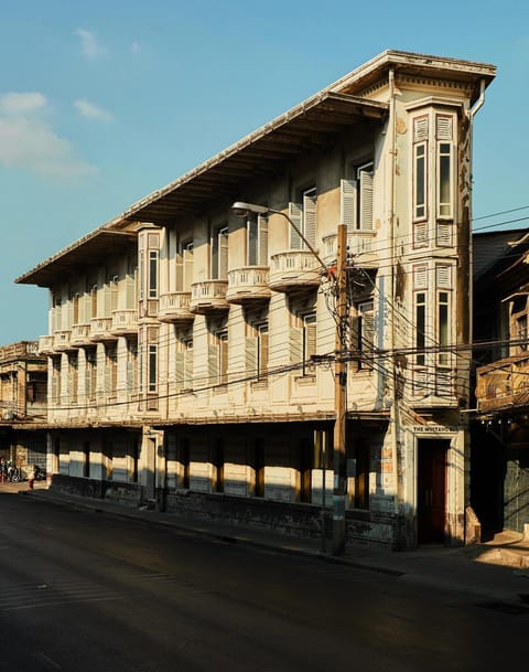 Property building, Facade/entrance