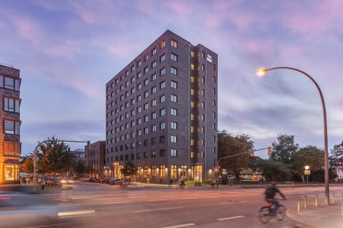 Property building, Facade/entrance