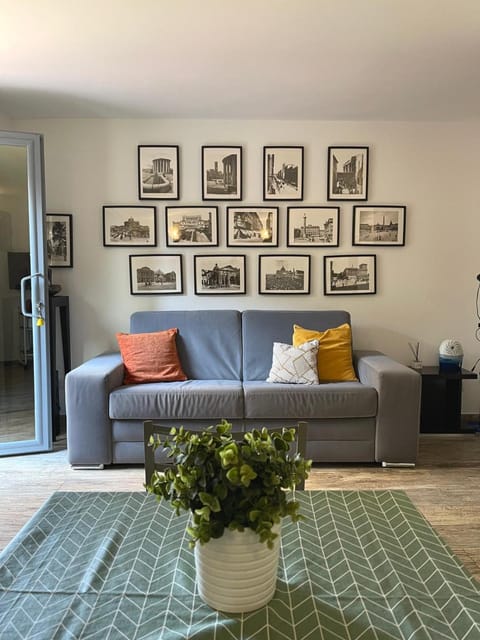 Bed, Kitchen or kitchenette, Living room, Lounge or bar