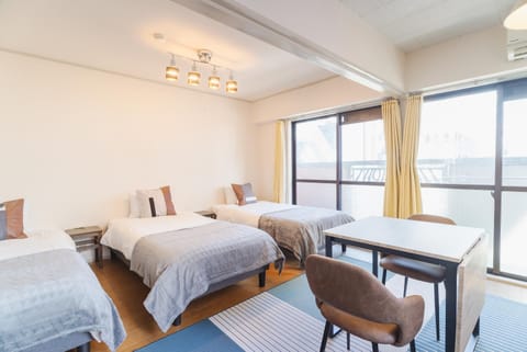 Bed, Living room