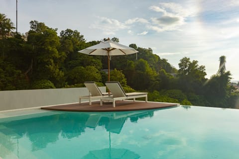 Swimming pool, Swimming pool