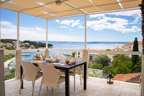 Balcony/Terrace, City view, Sea view, Quiet street view