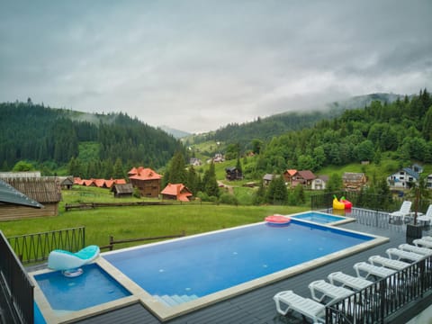 Day, Natural landscape, Mountain view, Pool view, Swimming pool, sunbed