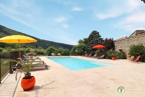 Solarium, View (from property/room), Mountain view, Pool view, Swimming pool, sunbed