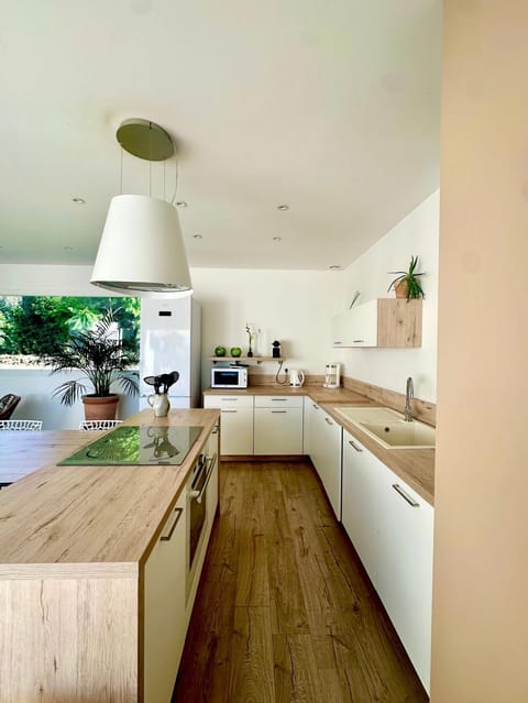 VILLA JUWEN Villa in Oletta