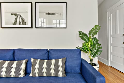 Cool 2BR Apartment close to Fun City - Grace 2 Apartment in Wrigleyville