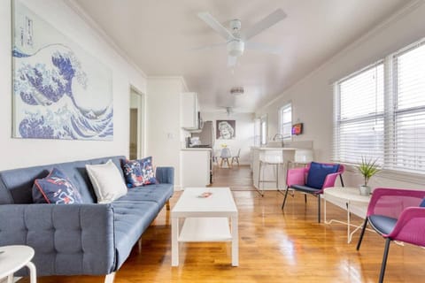 Bed, Lounge or bar, Other, Photo of the whole room, Seating area