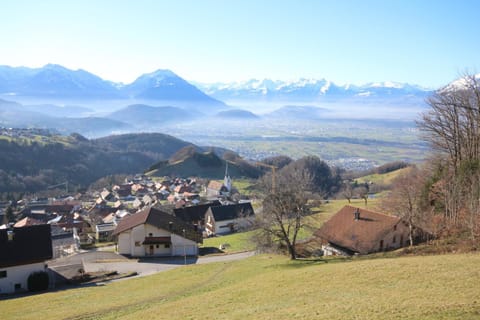 Neighbourhood, Natural landscape, Hiking, Mountain view