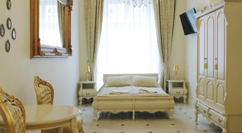 Living room, Photo of the whole room, Bedroom