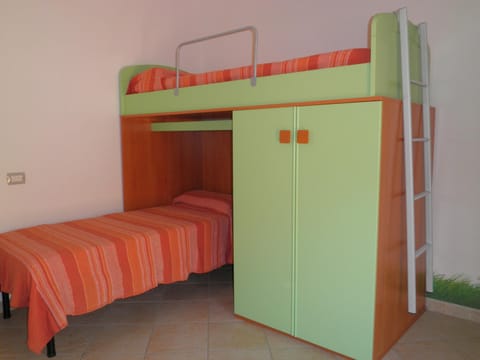 bunk bed