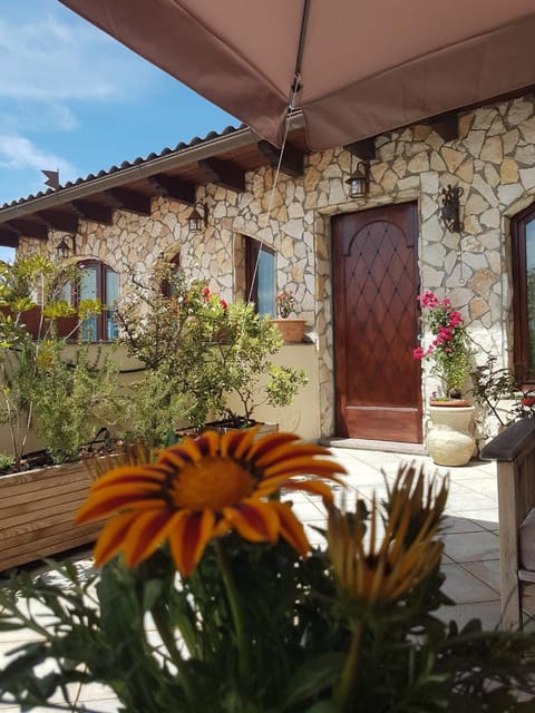 Vela Club House House in Cagliari