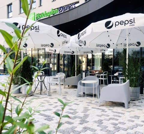 Patio, Restaurant/places to eat, Facade/entrance, Spring, Summer, Garden, Balcony/Terrace, Lounge or bar