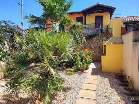 Property building, Garden