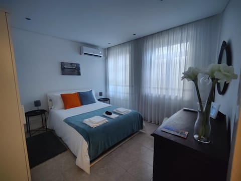 Photo of the whole room, Decorative detail, Bedroom, air conditioner
