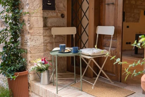 another brick in the vault Apartment in Spello