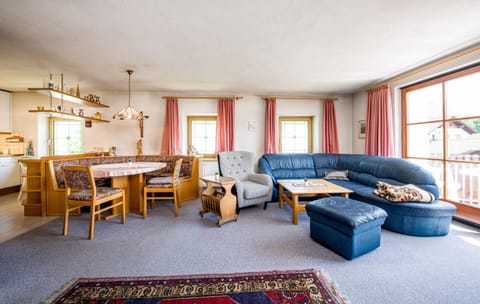Wonderful bright apartment with balcony & garden Apartment in Tyrol