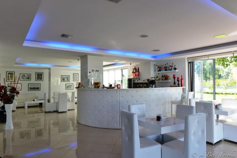 Facade/entrance, Children play ground, Karaoke, Lobby or reception, Lounge or bar, Evening entertainment, Guests, City view, Garden view, Mountain view, Pool view, Street view, Drinks, Alcoholic drinks, Non alcoholic drinks, children, young children, older children, group of guests