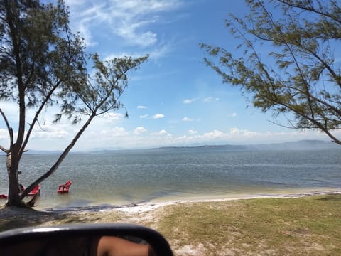 ENTRE A PRAIA E A LAGOA House in State of Rio de Janeiro
