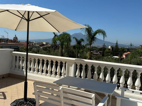View (from property/room), Balcony/Terrace, Sea view