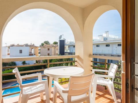 Balcony/Terrace, Pool view
