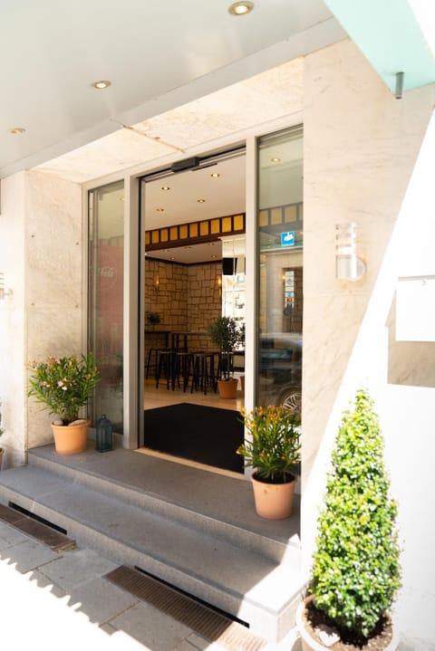 Facade/entrance, Day