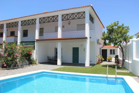 Property building, Garden view, Pool view, Swimming pool, Swimming pool