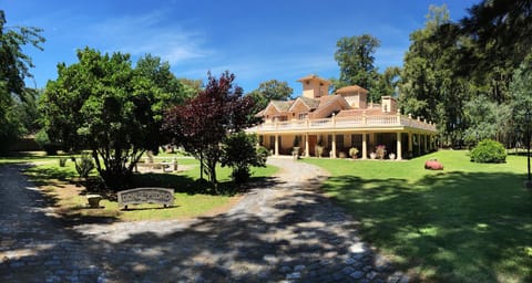Property building, Natural landscape, Garden view