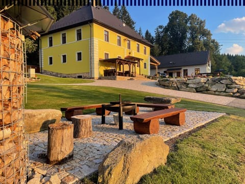 Property building, BBQ facilities, Garden