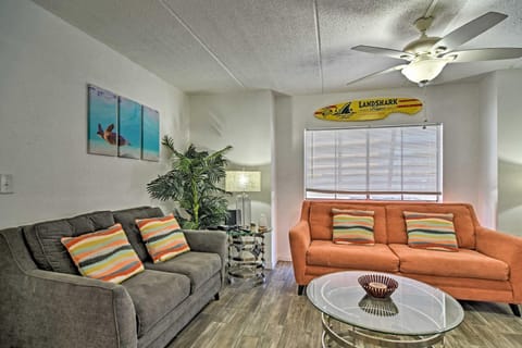 Less Than 2 Mi to Coast St Pete Beach Gem with Pool Access Apartment in Sunset Beach